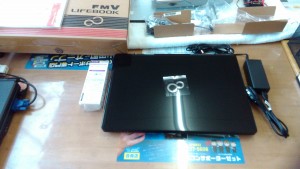 LIFEBOOK AH42/Y オリジナルキーボードカバー付（パソコンご購入・パソコン初期設定）