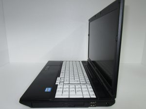 (中古PC) FUJITSU LIFEBOOK A561/D FMVA5NE6