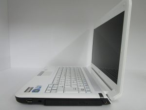 中古PC Lavie LE150/E