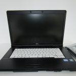 中古PC FUJITSU LIFEBOOK A572E