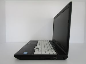 中古PC FUJITSU LIFEBOOK A572E(FMVNA6HE)