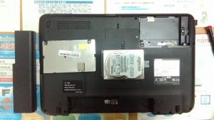 HDD取り出し｜TOSHIBA dynabook T451/57DB PT45157DBFB