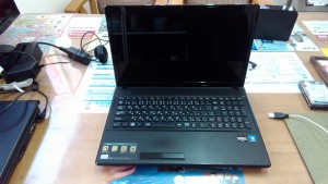 Lenovo G585 リカバリ（工場出荷時状態に戻す）