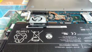 dynabook KIRA V632 PV63226HNMS 内部から異音｜CPUファン交換